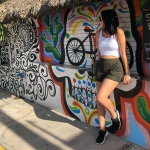 LULULEMON CARGO SHORTS